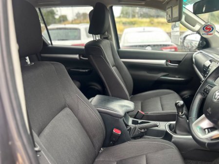 2023 Toyota Hilux - photo 10