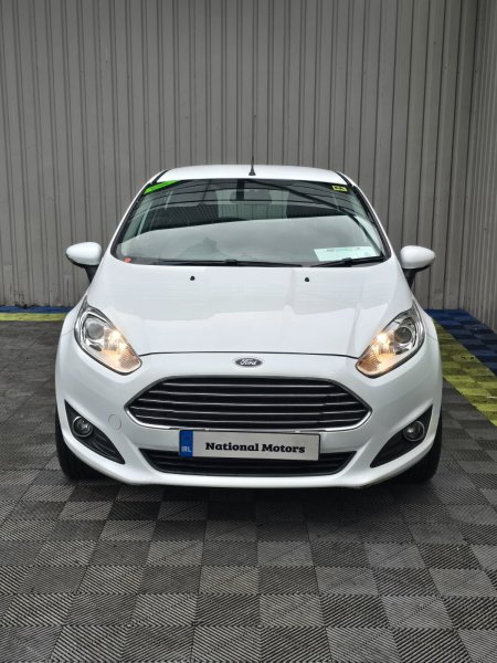 2015 Ford Fiesta - photo 8