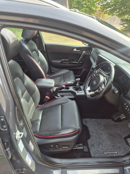2020 Kia Sportage - photo 4