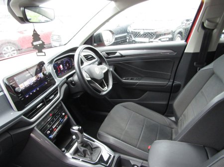 2023 Volkswagen T-Roc - photo 8