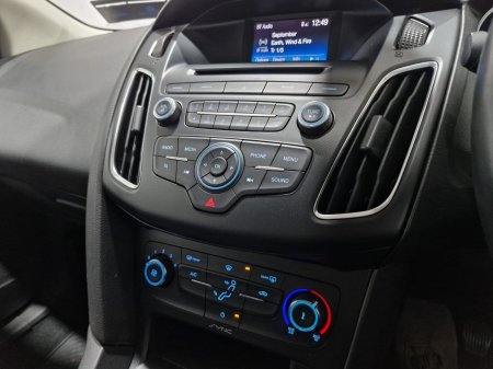 2017 Ford Focus - photo 40