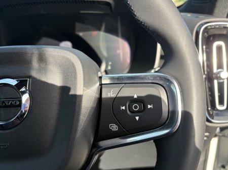 2023 Volvo XC40 - photo 21