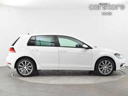 2019 Volkswagen Golf - photo 2