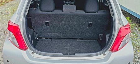 2014 Toyota Vitz - photo 7