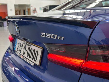 2023 BMW 3-Series - photo 16