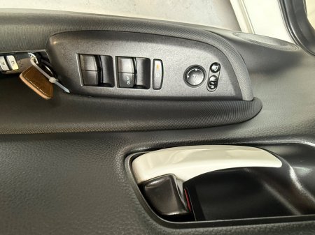2021 Honda Fit - photo 20