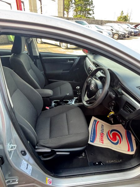 2015 Toyota Corolla - photo 12