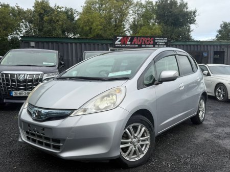 2011 Honda Fit - photo 2