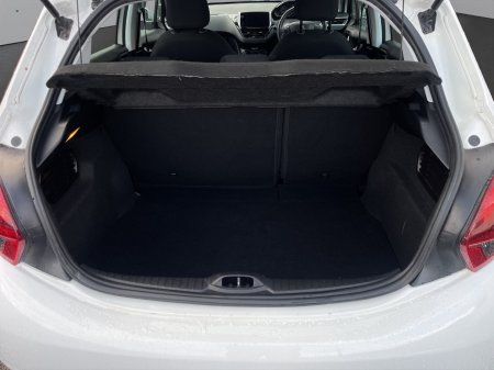 2018 Peugeot 208 - photo 18