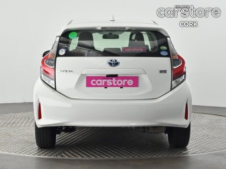 2021 Toyota Aqua - photo 4