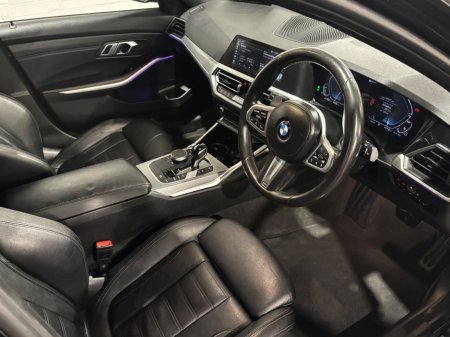 2021 BMW 3-Series - photo 9