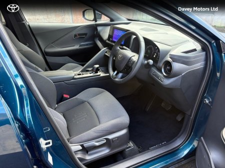 2024 Toyota C-HR - photo 11