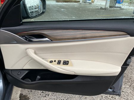 2020 BMW 5-Series - photo 20