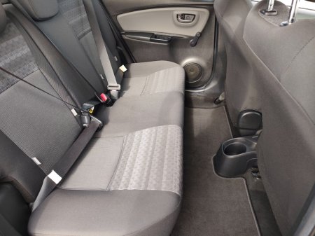 2017 Toyota Yaris - photo 8