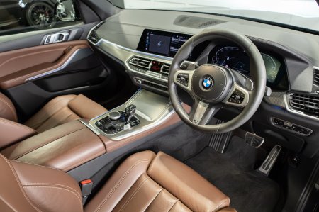 2020 BMW X5 - photo 8