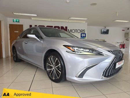 2022 Lexus ES Hybrid Premium * Ultimate Spec *