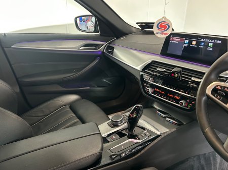 2020 BMW 5-Series - photo 13