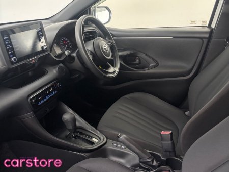 2021 Toyota Yaris - photo 12