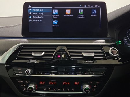 2022 BMW 5-Series - photo 19