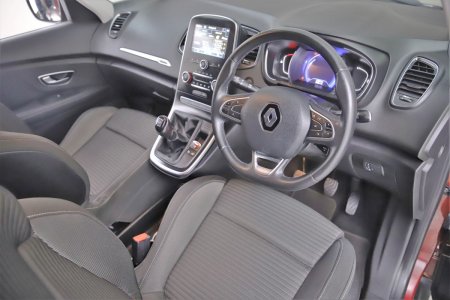 2021 Renault Grand Scenic - photo 13