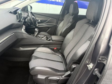 2022 Peugeot 3008 - photo 4