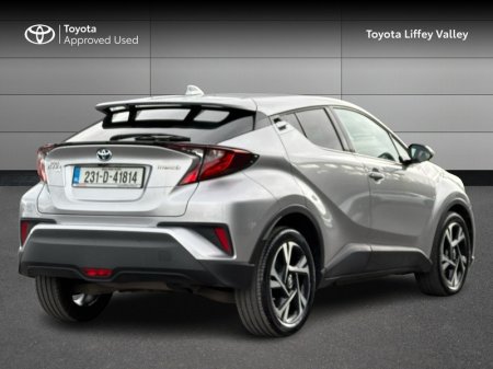 2023 Toyota C-HR - photo 2