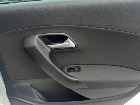 2016 Volkswagen Polo - photo 20