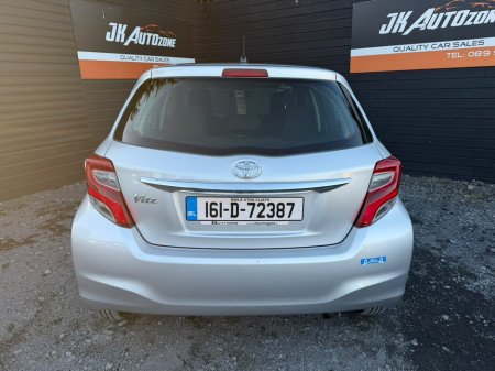 2016 Toyota Yaris - photo 4
