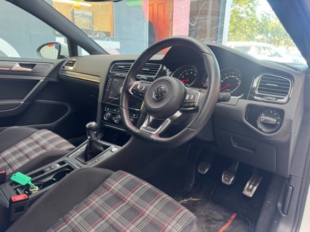 2017 Volkswagen Golf - photo 15