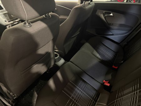 2015 Volkswagen Polo - photo 14