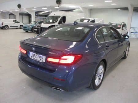 2023 BMW 5-Series - photo 4