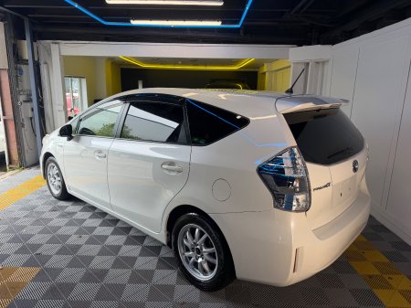 2013 Toyota Prius - photo 23