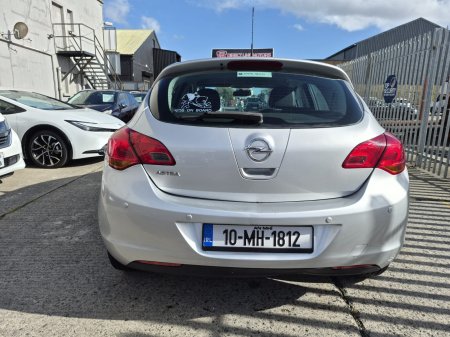 2010 Opel Astra - photo 8