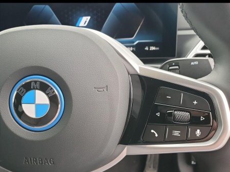 2025 BMW i4 - photo 18