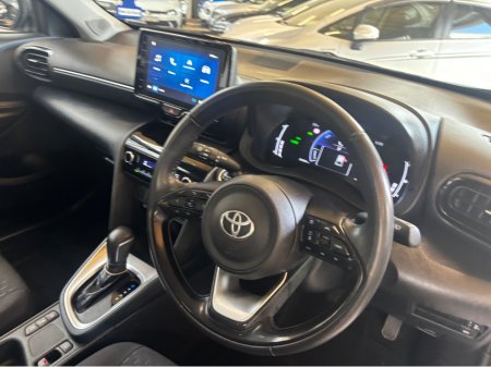 2025 Toyota Yaris Cross - photo 15