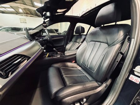 2022 BMW 5-Series - photo 12