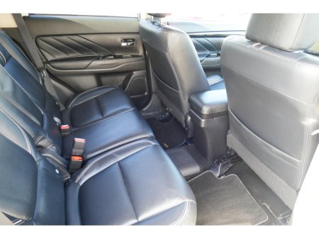 2017 Mitsubishi Outlander - photo 16