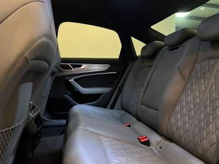 2020 Audi S6 - photo 22