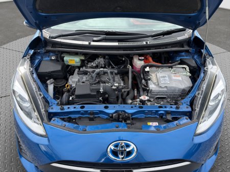 2018 Toyota Aqua - photo 18