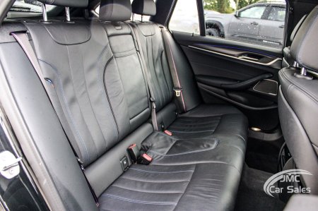 2022 BMW 5-Series - photo 23