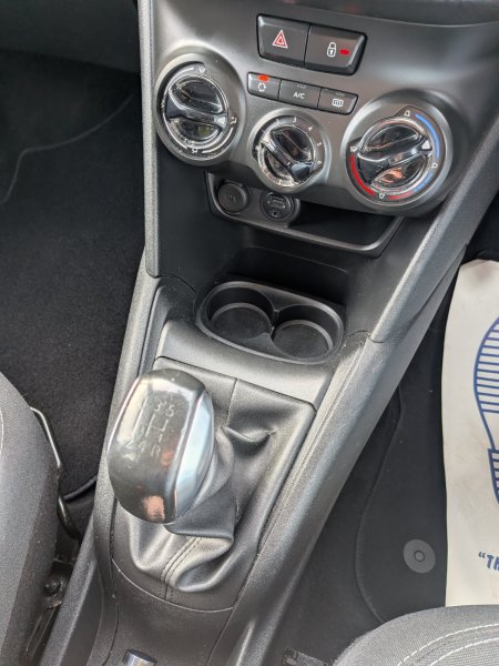 2016 Peugeot 208 - photo 21