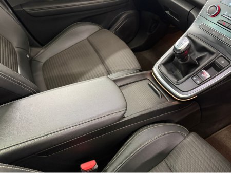 2021 Renault Grand Scenic - photo 10