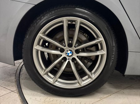 2020 BMW 5-Series - photo 14