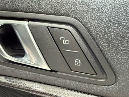 2020 BMW 1-Series - photo 23