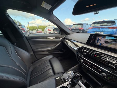2019 BMW 5-Series - photo 28