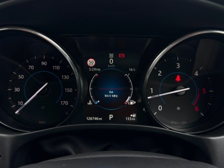 2017 Jaguar XE - photo 28