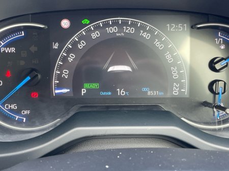 2025 Toyota RAV4 - photo 13