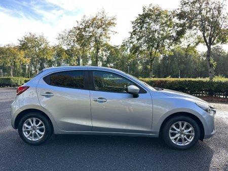 2017 Mazda Demio - photo 9