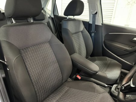 2014 Volkswagen Polo - photo 22