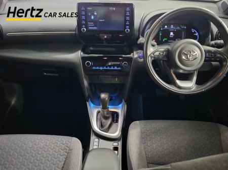 2023 Toyota Yaris - photo 14